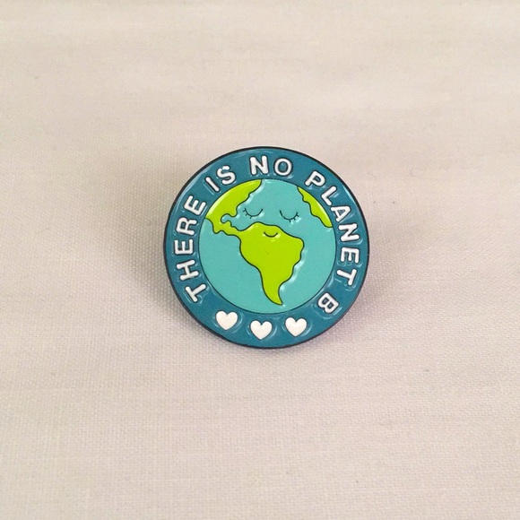 🍏50% OFF/3+...THERE IS NO PLANET B Pin - Picture 2 of 5